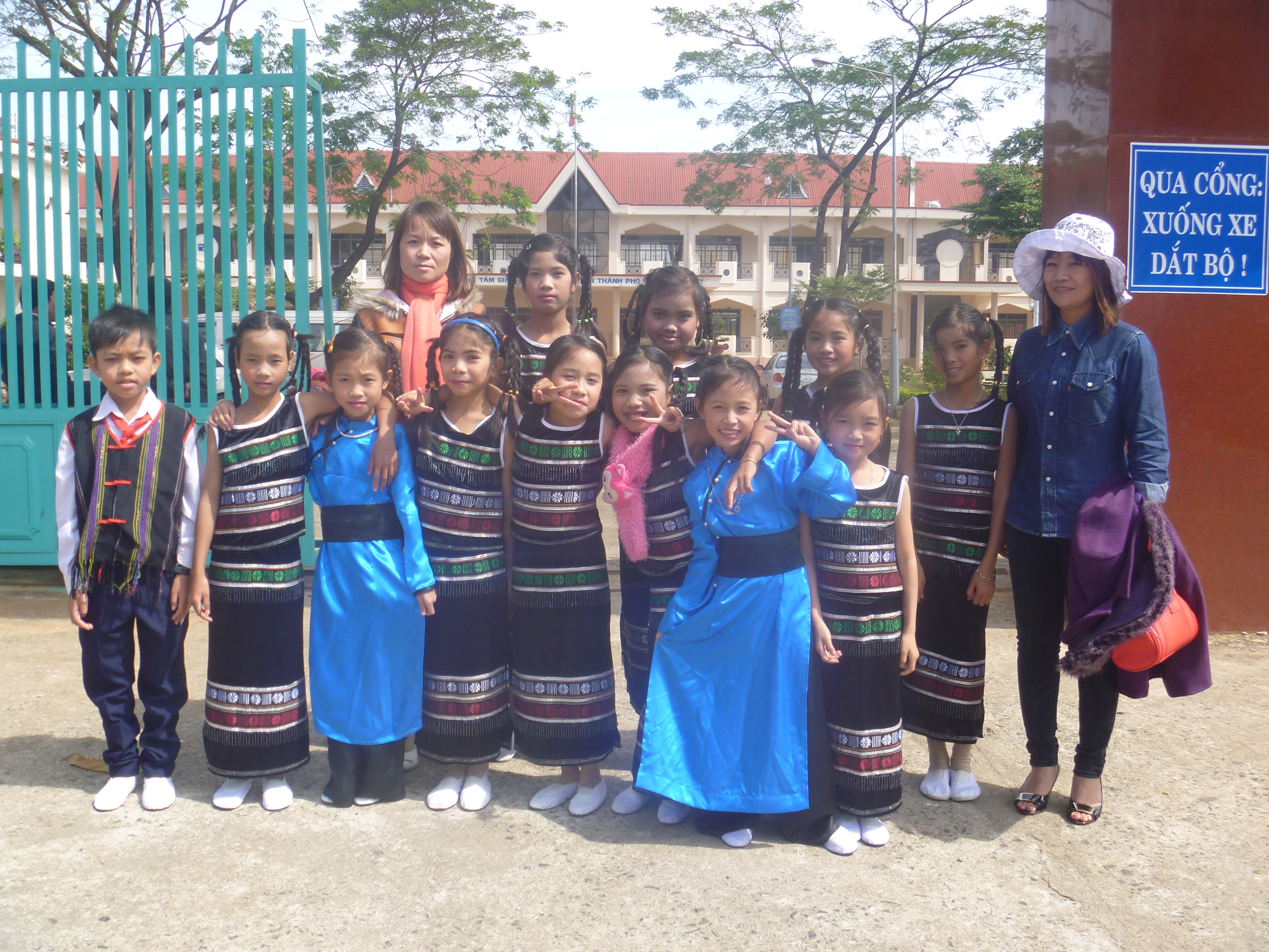 Hội diễn nghệ thuật quần chúng – Các cơ quan văn hóa – Huyện Eakar – Lần thứ 3 – Năm 2014